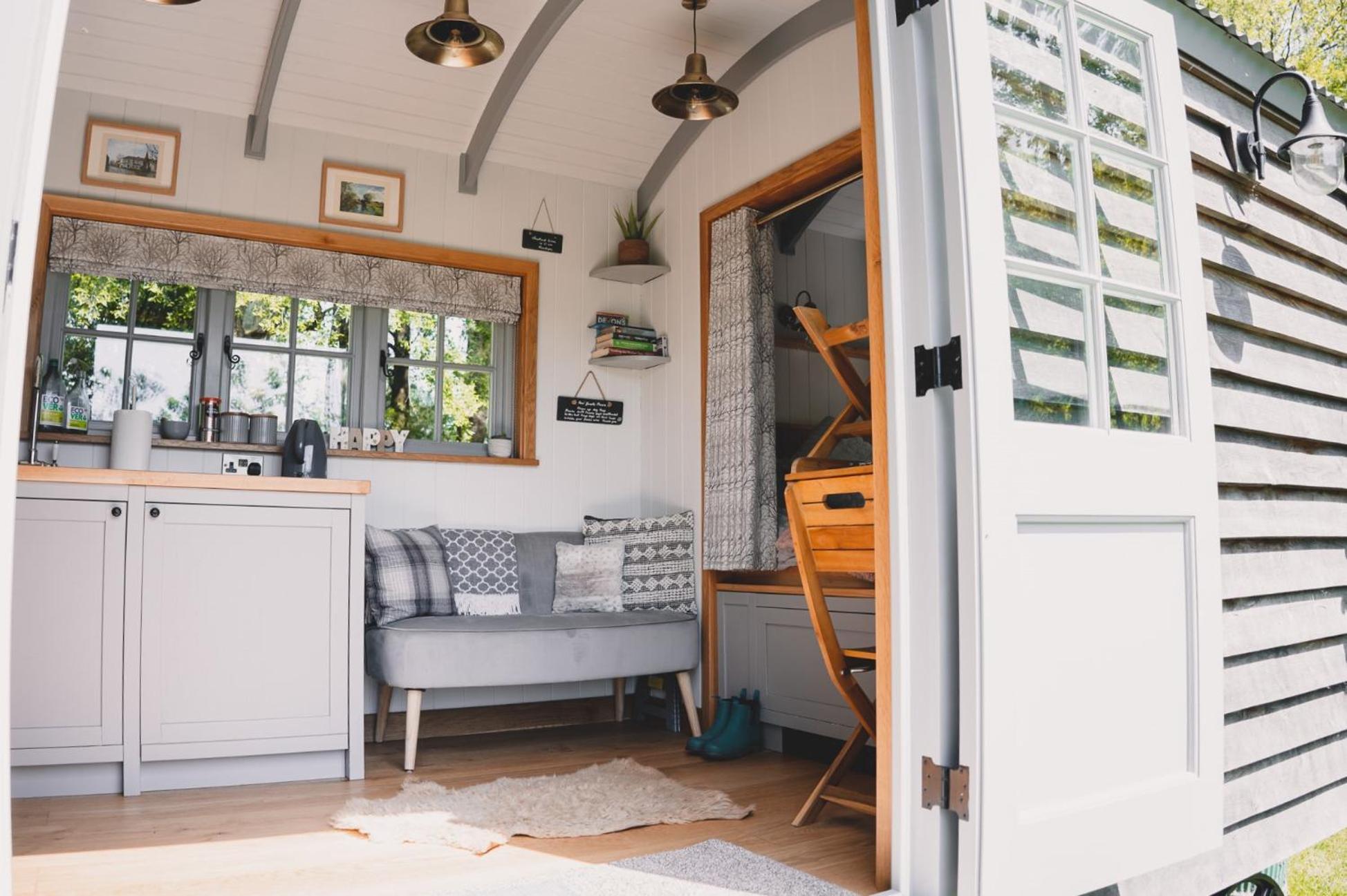 Somerset Shepherds Huts Winsham 외부 사진
