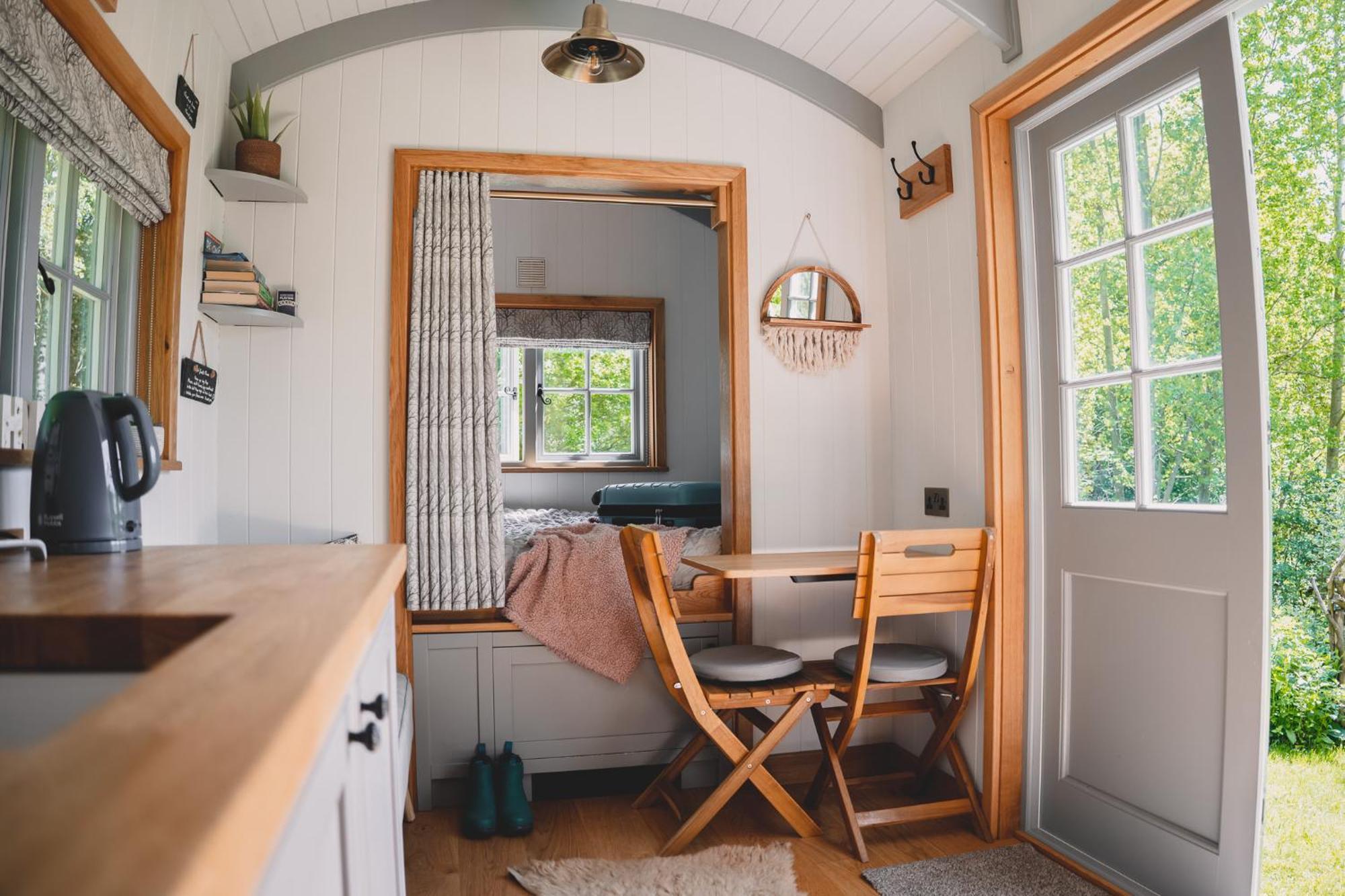Somerset Shepherds Huts Winsham 외부 사진