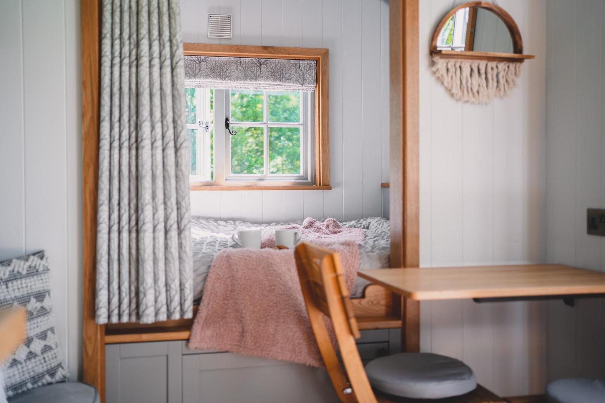 Somerset Shepherds Huts Winsham 외부 사진